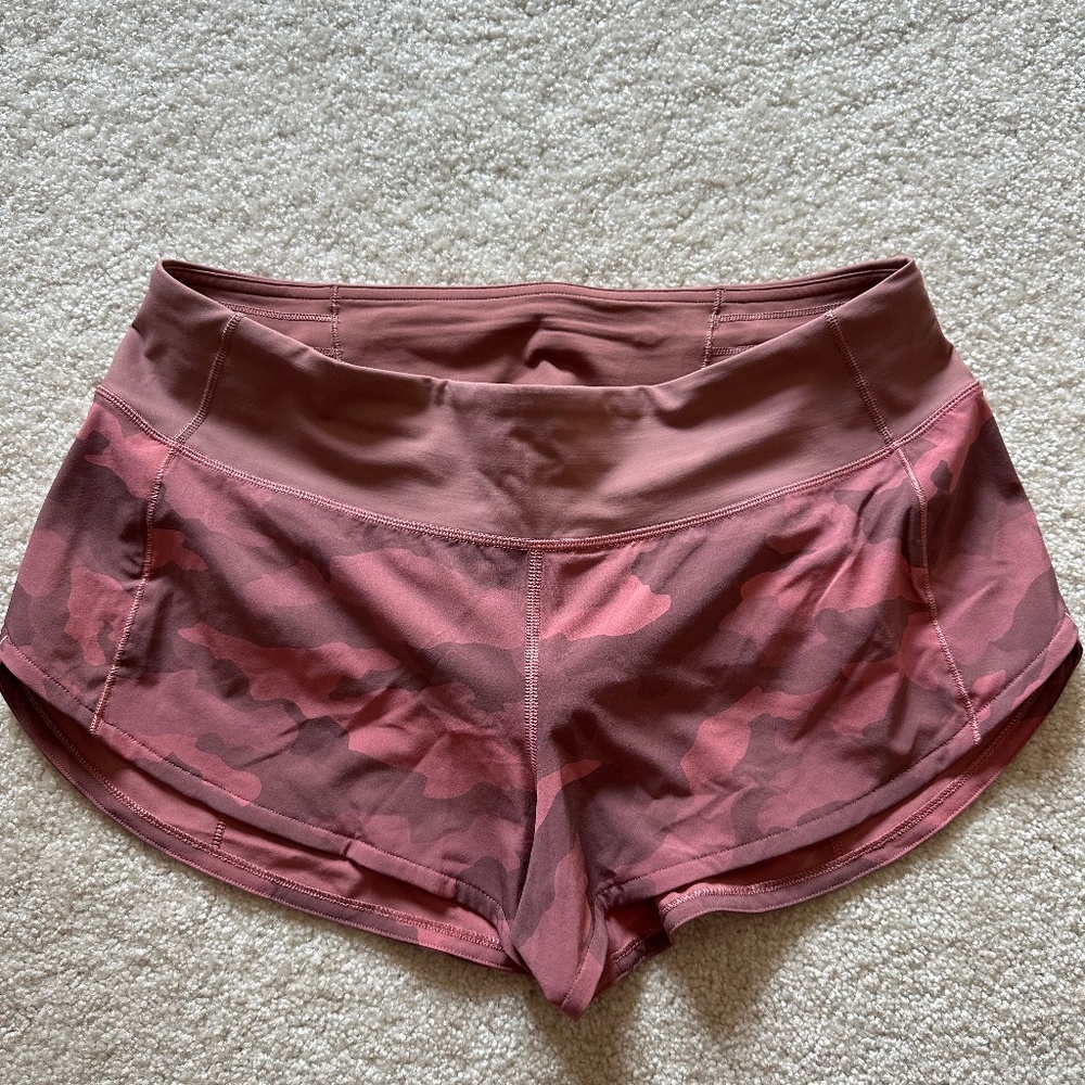 Lululemon Speed Up Low-Rise Lined Short 2.5" Heritage 365 Camo Size 6